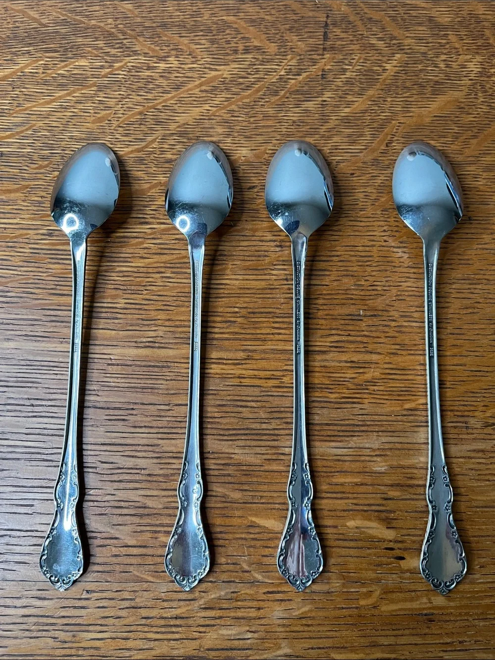 Set of 4 Oneida Mansion Hall Distinction Deluxe Stainless Iced Tea Spoons – 7.5